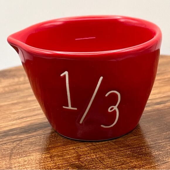 Rae Dunn Disney Pixar Incredibles 4 Piece Red Ceramic Measuring Cup Set New Gift - Picture 7 of 16